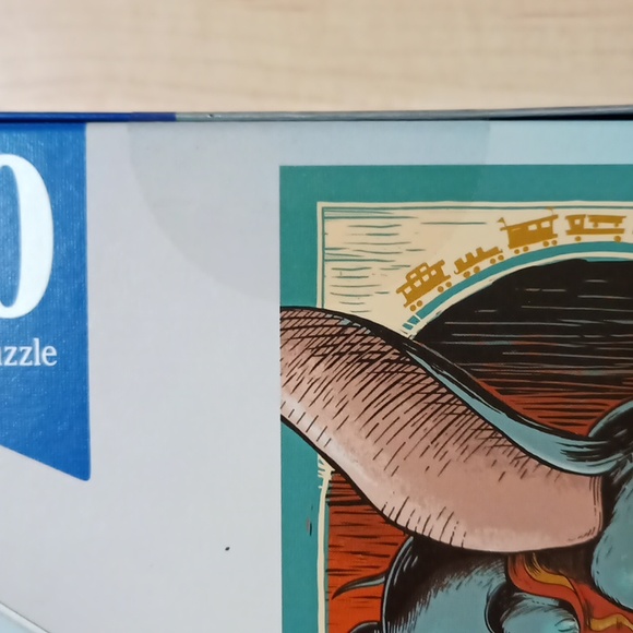 Disney Dumbo Ravensburger 300 pc jigsaw puzzle - Picture 8 of 8